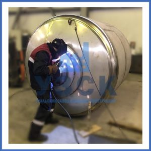 Купить баки и ёмкости из нержавеющей стали от завода УЗСК в Батайске